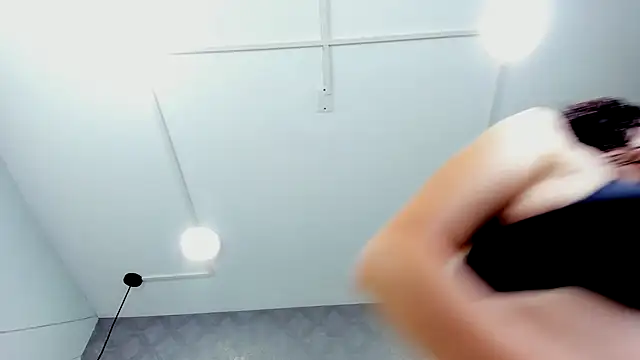 ThaliaCross online show from September 2025 07:51:02 PM