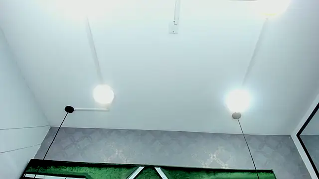 ThaliaCross online show from October 2025 12:27:01 PM