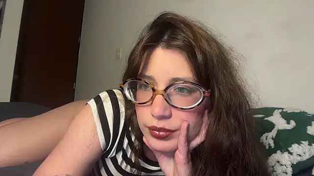 Snapshot of Meowkillah13 chatting on December 2025 11:46:01 PM Meowkillah13 online show from December 2025 11:46:01 PM