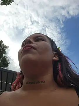 Snapshot of Yessica_Lopezz chatting on December 2025 12:47:02 PM Yessica Lopezz online show from December 2025 12:47:02 PM