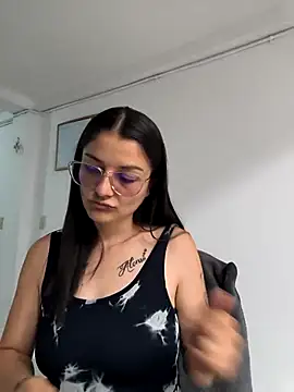 Coralinne   online show from May 2026 03:08:01 PM