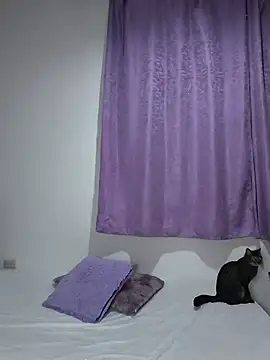 Snapshot of Coralinne__ chatting on June 2026 01:01:02 AM Coralinne online show from June 2026 01:01:02 AM