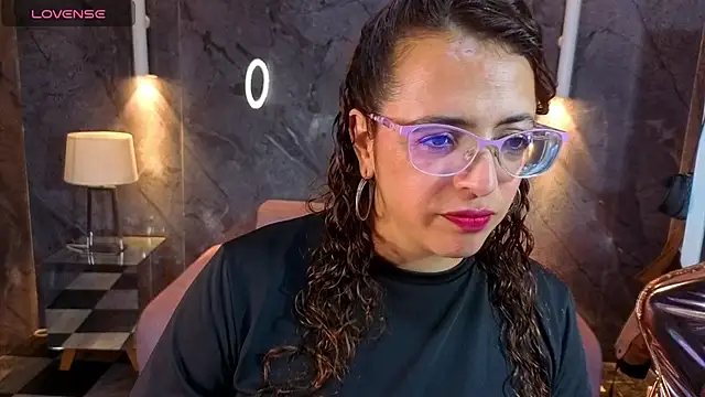  Evoni b online show from October 2025 07:42:02 PM