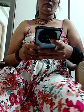 Snapshot of tamil_indiankushpu chatting on February 2026 04:26:01 PM tamil indiankushpu online show from February 2026 04:26:01 PM