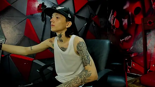 StraightBoy Nick online show from September 2025 04:56:01 AM