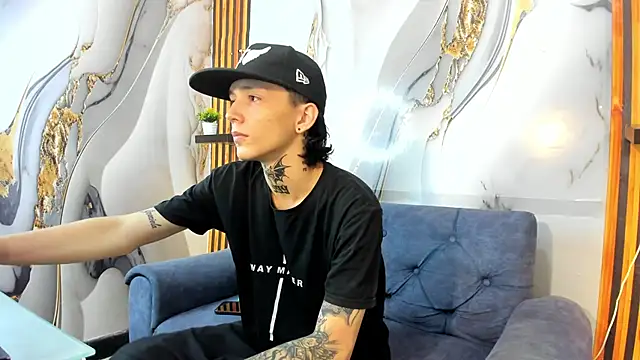 StraightBoy Nick online show from October 2025 05:06:01 AM