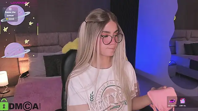 Arinextdoor online show from November 2025 11:37:02 PM