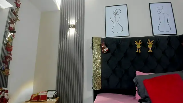 CoralieBronson online show from December 2025 09:32:02 PM