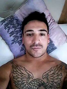 bigandstrong2217 online show from October 2025 09:53:02 PM