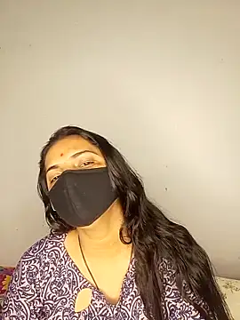 sofia-xy online show from March 2026 04:54:02 PM