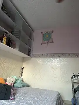 Snapshot of PinkyFairy chatting on May 2026 11:48:01 AM PinkyFairy online show from May 2026 11:48:01 AM
