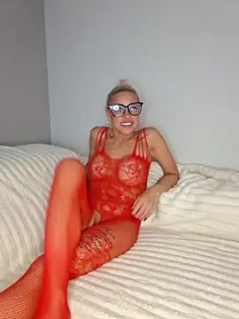 Snapshot of Bellarose_xx chatting on June 2026 05:47:02 PM Bellarose xx online show from June 2026 05:47:02 PM
