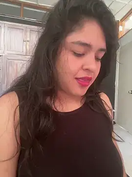 Snapshot of EmilyNoir1 chatting on May 2026 08:04:04 PM EmilyNoir1 online show from May 2026 08:04:04 PM