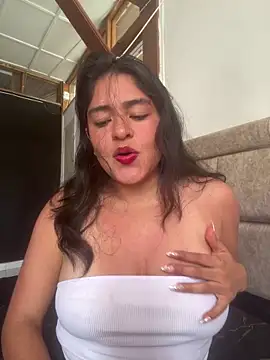 Snapshot of EmilyNoir1 chatting on June 2026 08:08:02 PM EmilyNoir1 online show from June 2026 08:08:02 PM