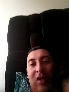 camiloreyes online show from October 2025 10:36:01 PM