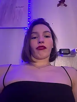 Snapshot of ZariaFlame chatting on November 2025 08:44:01 PM ZariaFlame online show from November 2025 08:44:01 PM