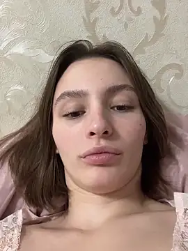 ZariaFlame online show from November 2025 09:36:02 PM