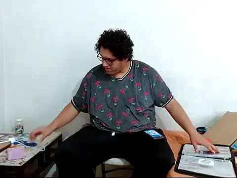 MeisanPaul online show from November 2025 09:06:02 PM