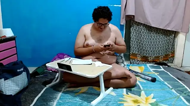 Snapshot of MeisanPaul chatting on June 2026 03:00:01 AM MeisanPaul online show from June 2026 03:00:01 AM