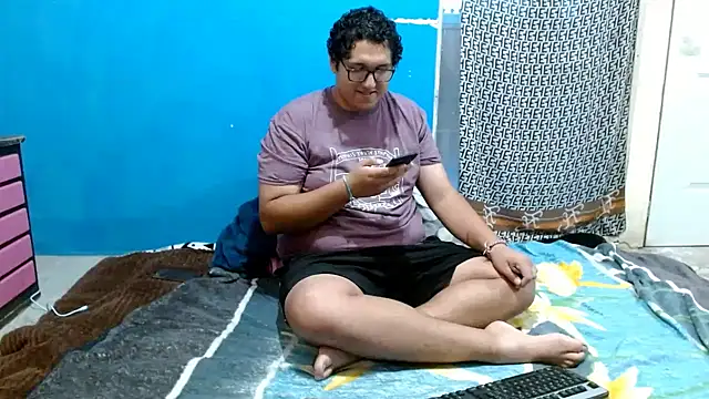 Snapshot of MeisanPaul chatting on June 2026 01:30:01 AM MeisanPaul online show from June 2026 01:30:01 AM