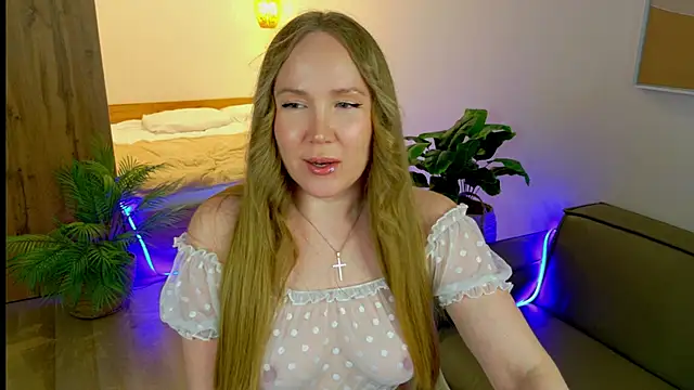 Snapshot of BethSun chatting on May 2026 05:10:01 PM BethSun online show from May 2026 05:10:01 PM