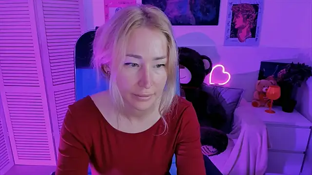 AstraMonroe online show from September 2025 04:56:01 AM