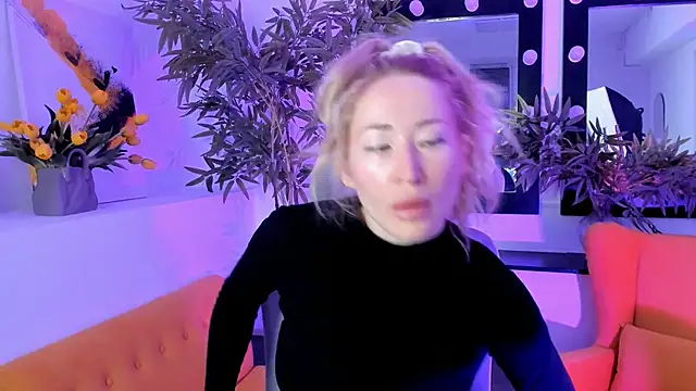 AstraMonroe online show from September 2025 01:31:02 AM