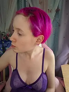 Fuzzy Unicorn online show from March 2026 07:02:02 PM