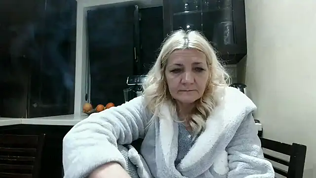 Snapshot of ButterflyBlondie chatting on February 2026 02:53:01 AM ButterflyBlondie online show from February 2026 02:53:01 AM