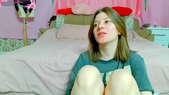 Marinaxmonroe online show from May 2026 01:52:02 PM