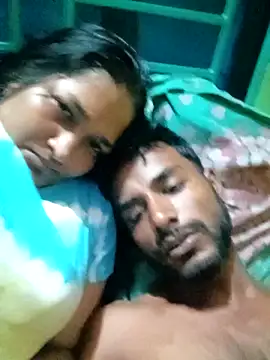 Hotty-couple063 online show from September 2025 05:27:01 PM