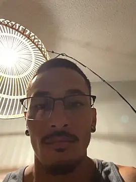 Snapshot of tanjir020 chatting on September 2025 05:41:01 AM tanjir020 online show from September 2025 05:41:01 AM