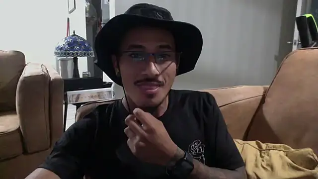 Snapshot of tanjir020 chatting on November 2025 09:31:02 AM tanjir020 online show from November 2025 09:31:02 AM