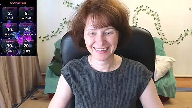 Snapshot of Lia_Tito chatting on July 2026 12:42:02 PM Lia Tito online show from July 2026 12:42:02 PM