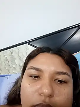 Snapshot of Luzky chatting on December 2025 03:34:01 AM Luzky online show from December 2025 03:34:01 AM