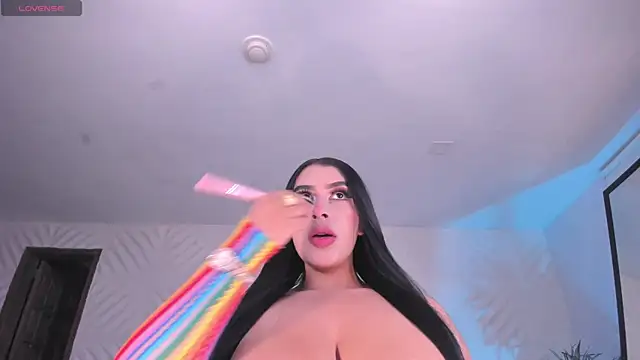 LeahLombardi  online show from November 2025 03:39:01 AM