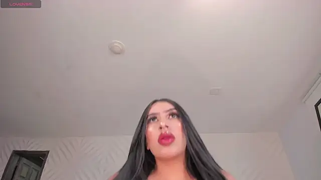 LeahLombardi  online show from March 2026 03:30:02 AM