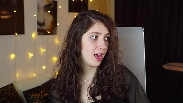 Mary Miiller online show from November 2025 09:55:02 AM