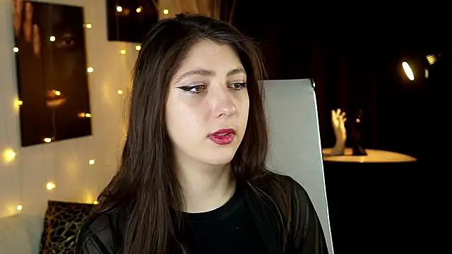 Snapshot of Mary_Miiller chatting on February 2026 06:23:01 AM Mary Miiller online show from February 2026 06:23:01 AM