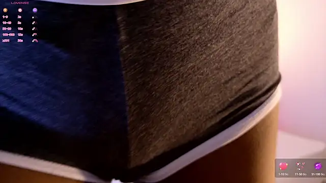 Emely Deluxe online show from February 2026 11:41:01 AM