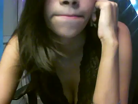 Snapshot of RENUKA_RAJPUT chatting on October 2025 06:18:01 PM RENUKA RAJPUT online show from October 2025 06:18:01 PM