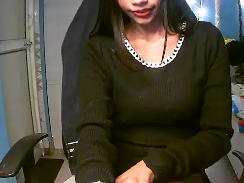 Snapshot of RENUKA_RAJPUT chatting on February 2026 07:18:01 PM RENUKA RAJPUT online show from February 2026 07:18:01 PM