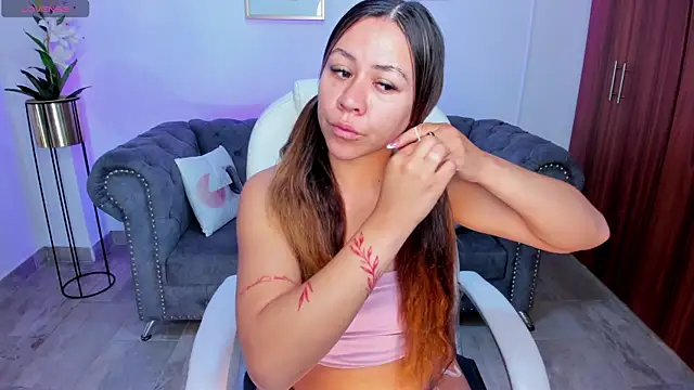 Brandy priscot online show from September 2025 06:02:01 PM