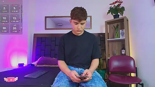 Lucass love online show from February 2026 07:31:02 PM