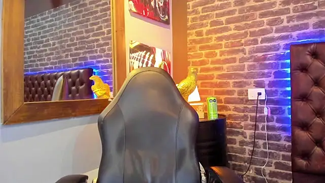 VinzenzRizzo online show from December 2025 04:10:01 AM