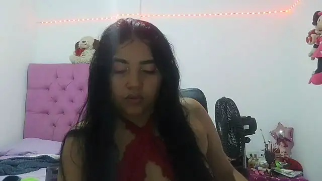 Snapshot of angelHeath13 chatting on June 2026 12:38:01 AM angelHeath13 online show from June 2026 12:38:01 AM