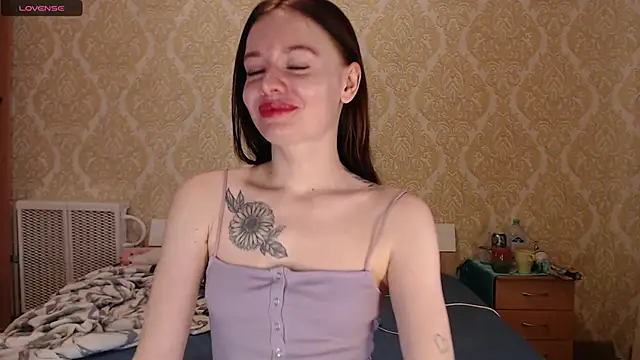 Kitkaat00 online show from September 2025 11:58:01 AM