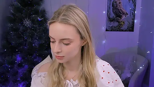 Snapshot of JuliaBrewwer chatting on January 2026 02:55:02 PM JuliaBrewwer online show from January 2026 02:55:02 PM