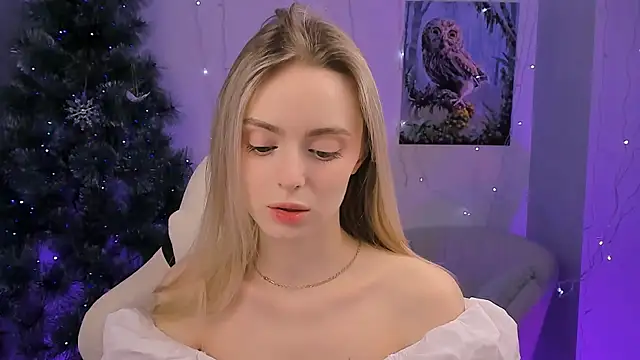 Snapshot of JuliaBrewwer chatting on February 2026 01:37:01 PM JuliaBrewwer online show from February 2026 01:37:01 PM