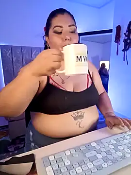 AndreaKinky online show from November 2025 08:24:01 AM